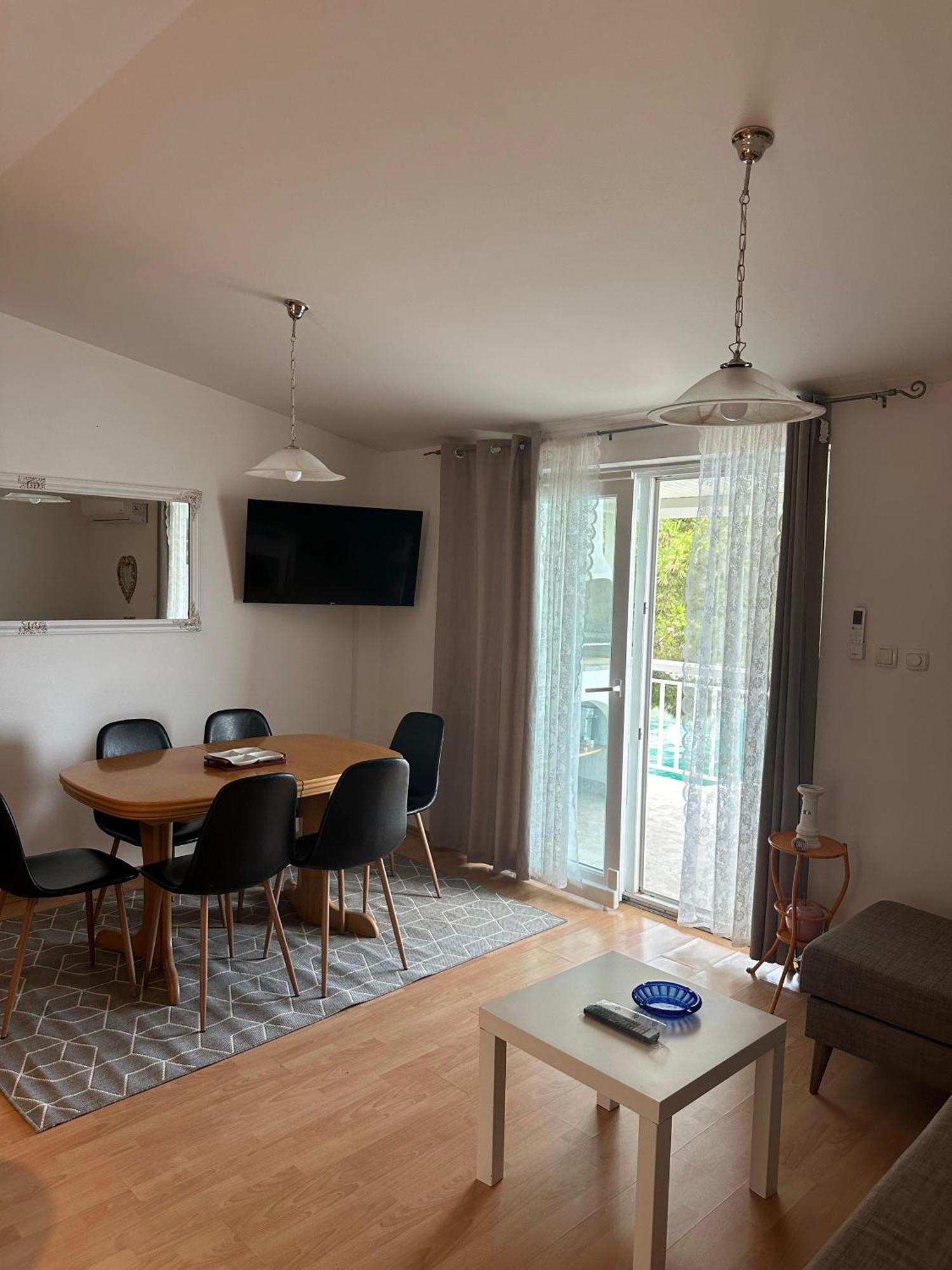 Apartman Bebic Klek Eksteriør billede